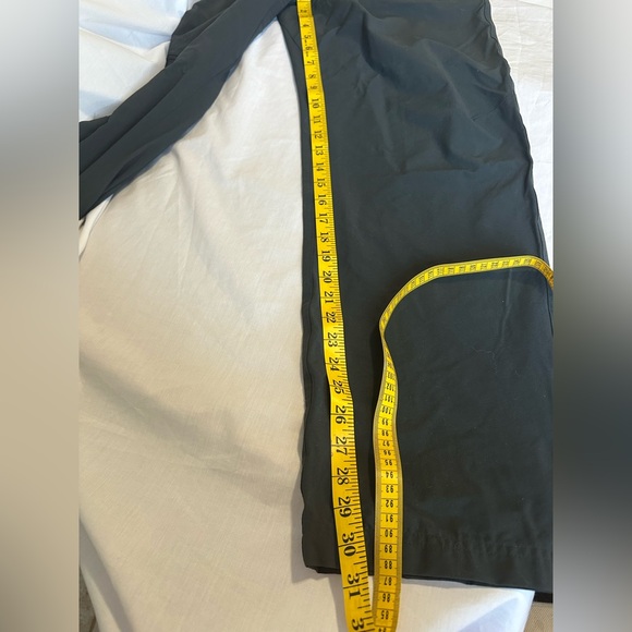 Patagonia Men's Dark Gray Cargo Pants - Picture 6 of 7